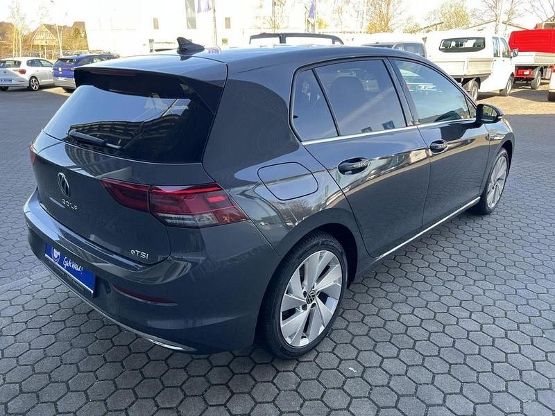 Gebraucht VW Golf VII Style 150 PS (110 kW) 2020 Grau Limousine