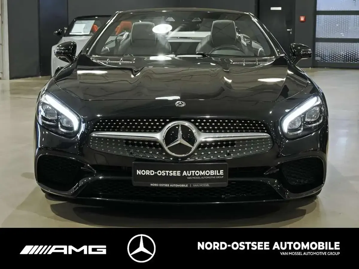 Gebraucht Mercedes SL500 AMG 455 PS (334 kW) 2020 Metalliclack obsidianschwarz Cabrio