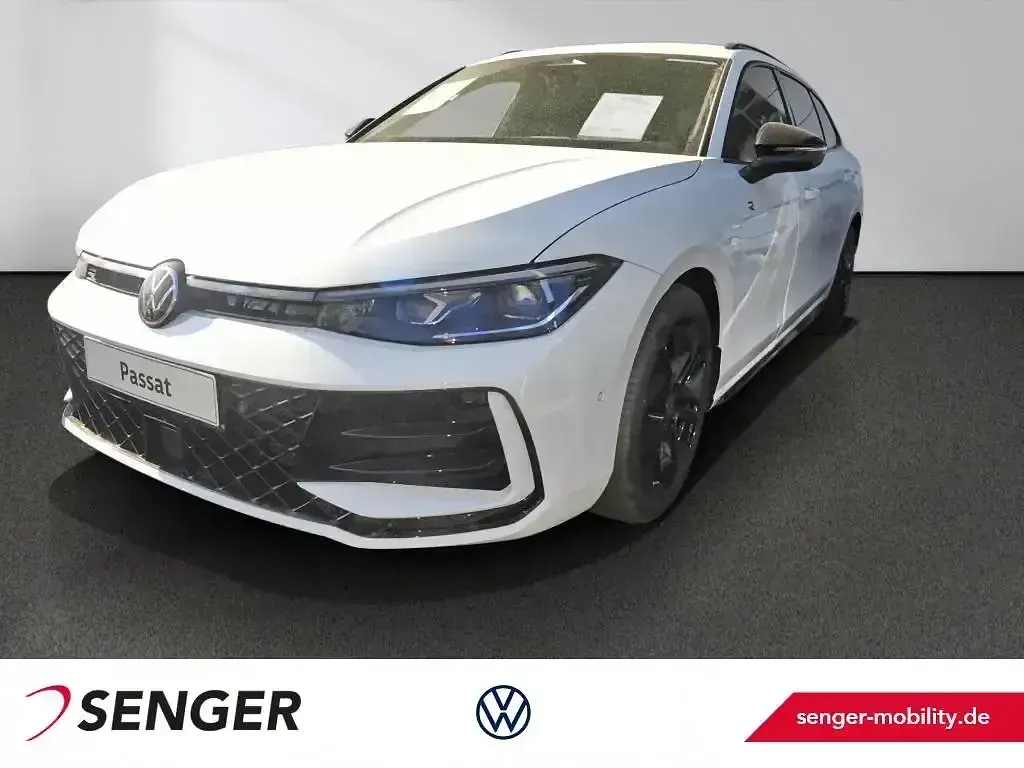 Gebraucht VW Passat R-line 150 PS (110 kW) 2026 Kombi