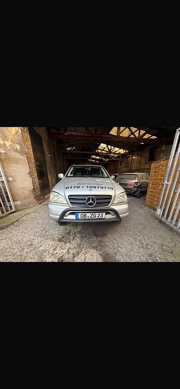 Gebraucht Mercedes ML320 2001 Silber SUV