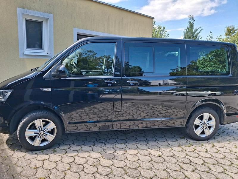 Schwarz Gebraucht 2019 VW T6.1 Van | 37.999 € (Teuer) - Bild 1/4