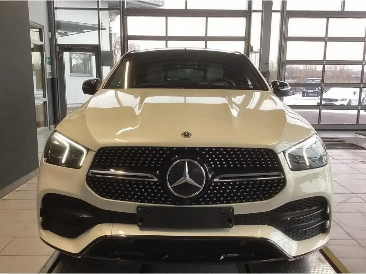 Gebraucht Mercedes GLE350 AMG 272 PS (200 kW) 2024 Manufaktur diamantweiß bright SUV