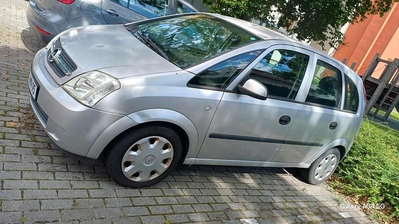 Silber Gebraucht 2004 Opel Meriva Van / Kleinbus | 350 € (Superpreis) - Bild 1/4