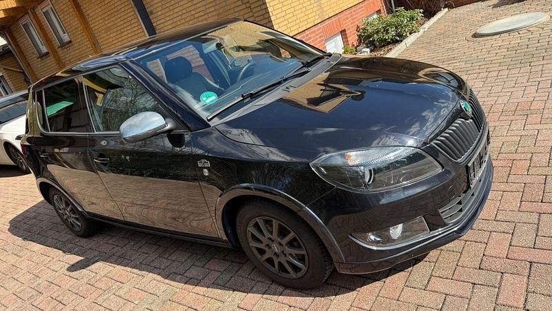 Schwarz Gebraucht 2012 Skoda Fabia Monte Carlo Kleinwagen | 5.700 € (Fairer Preis) - Bild 1/4