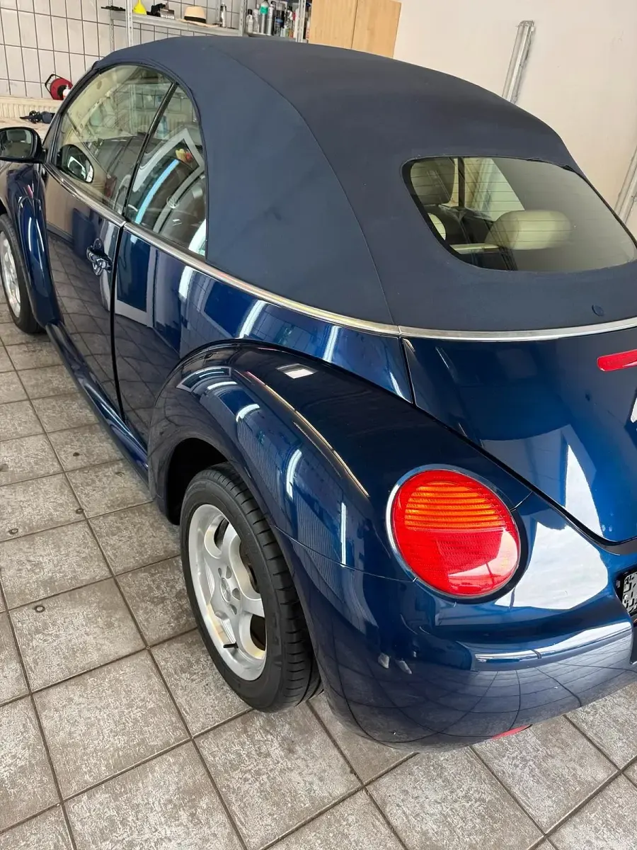 Gebraucht VW New Beetle Cabriolet 102 PS (75 kW) 2006 Blau Cabrio