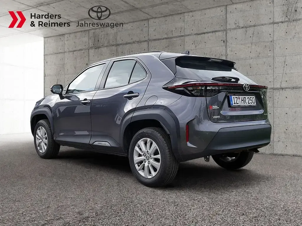 Gebraucht Toyota Yaris Cross Edition 116 PS (85 kW) 2025 Grau SUV