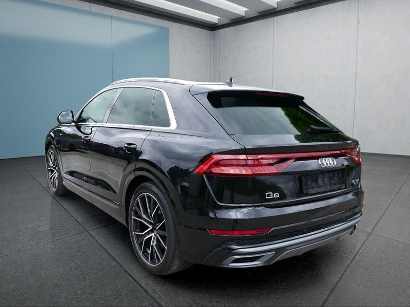 Gebraucht Audi Q8 286 PS (210 kW) 2022 Schwarz SUV