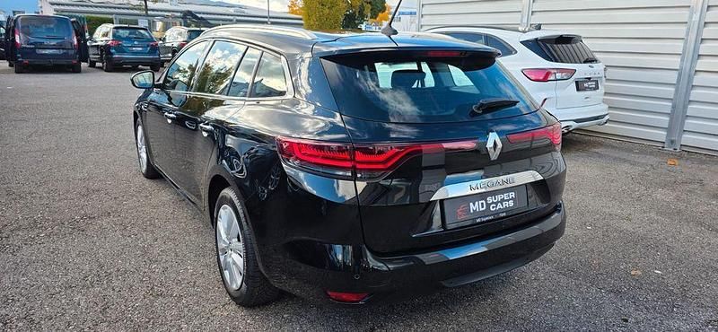 Gebraucht Renault Mégane IV Business 116 PS (85 kW) 2022 Schwarz Limousine
