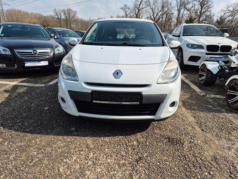 Gebraucht Renault Clio III Expression 75 PS (55 kW) 2010 Weiß Limousine