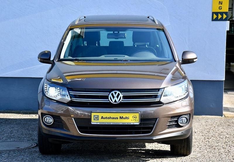 Second-hand VW Tiguan Sport 160 CP (117 kW) 2012 Maro SUV
