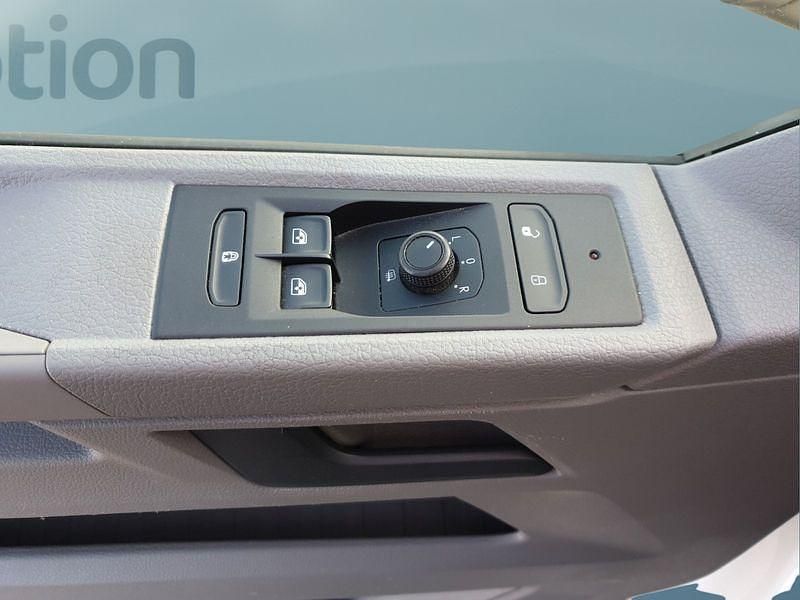 Gebraucht VW Caravelle 110 PS (80 kW) 2021 Weiß Van / Kleinbus