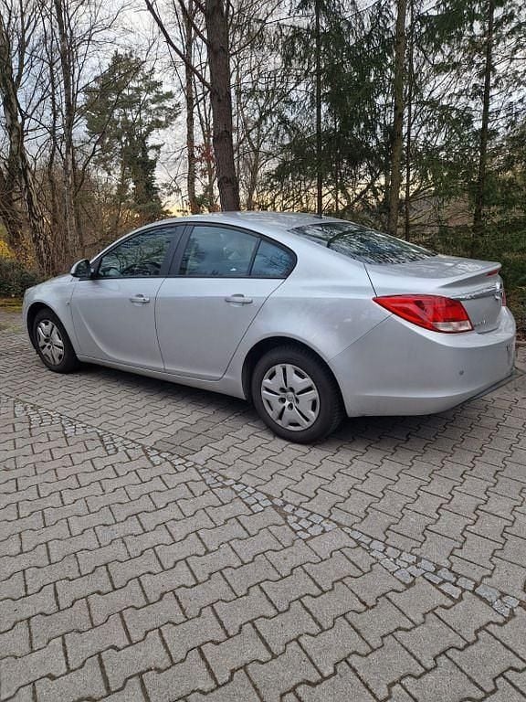 Gebraucht Opel Insignia Edition 116 PS (85 kW) 2009 Silber Limousine