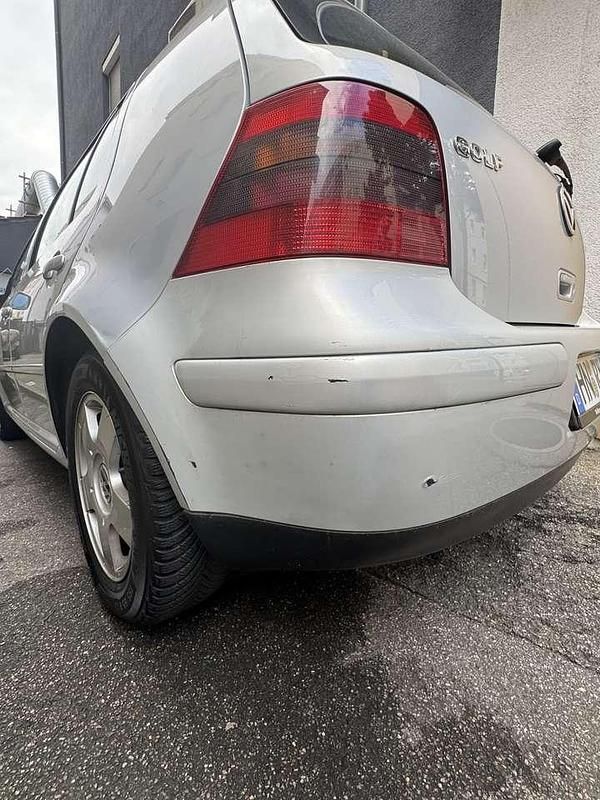 Gebraucht VW Golf IV 125 PS (91 kW) 1999 Silber Kleinwagen