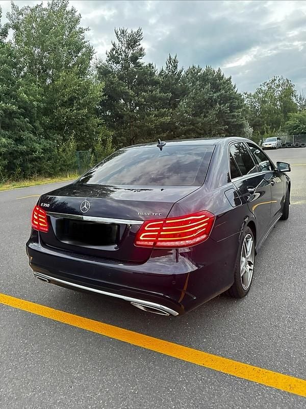 Gebraucht Mercedes E350 AMG 258 PS (189 kW) 2015 Blau Limousine