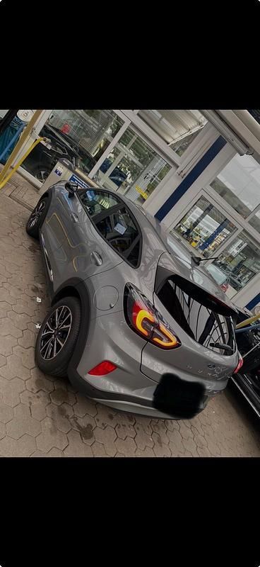 Gebraucht Ford Puma Titanium 125 PS (91 kW) 2022 Grau SUV