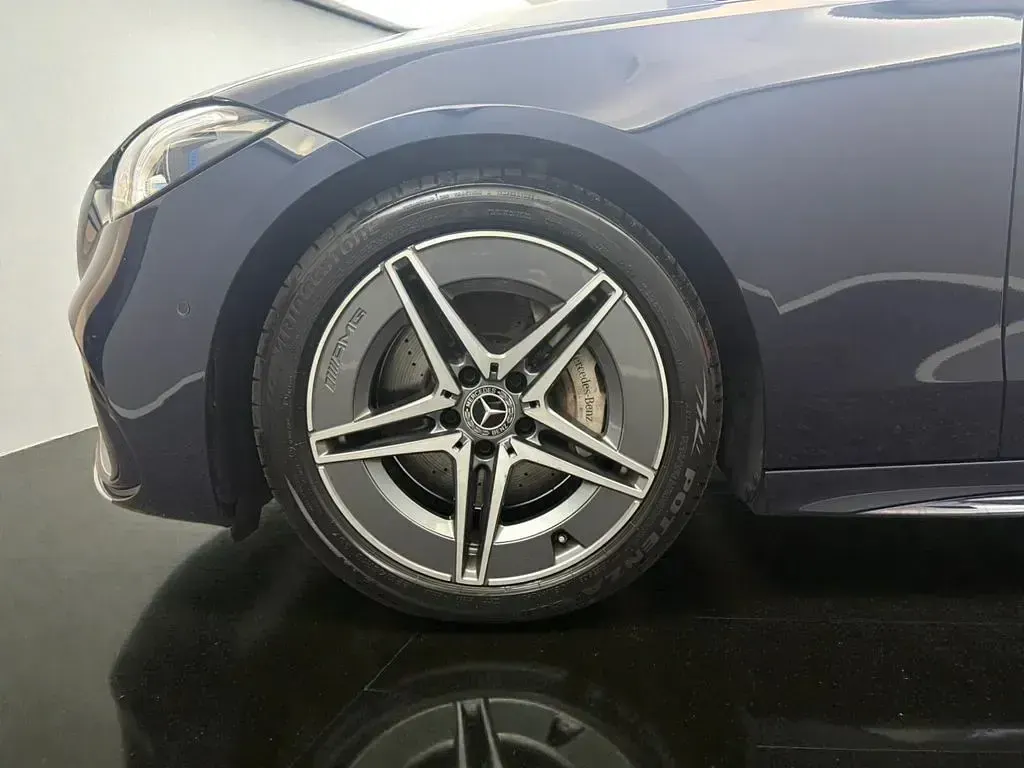 Gebraucht Mercedes 300 AMG line 265 PS (194 kW) 2022 Blau Limousine