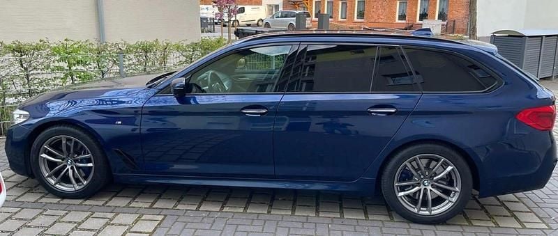 Gebraucht BMW 530 M Sport 252 PS (185 kW) 2017 Blau Kombi