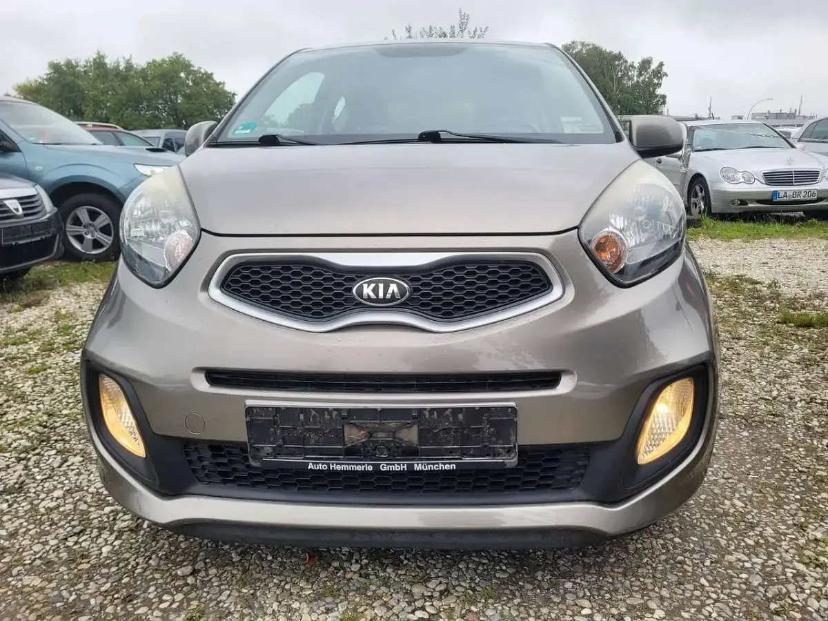 Gebraucht Kia Picanto Edition 7 69 PS (50 kW) 2014 Titaniumsilber met. Kleinwagen