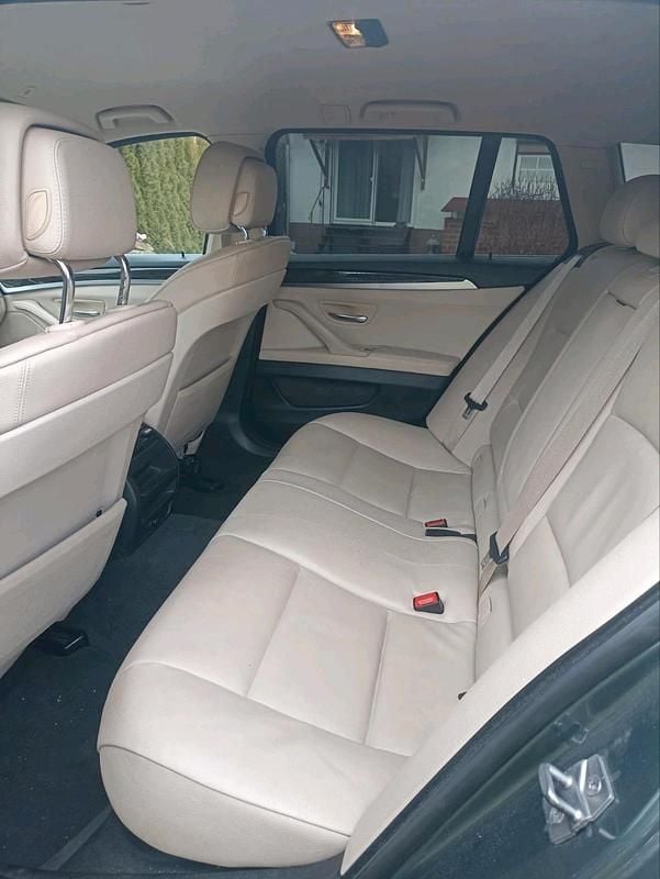 Gebraucht BMW 520 184 PS (135 kW) 2012 Grün Kombi