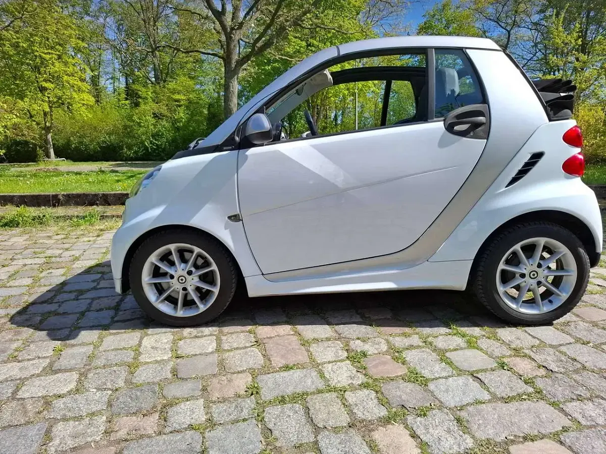 Gebraucht Smart ForTwo Coupé 75 PS (55 kW) 2013 Weiß Coupé
