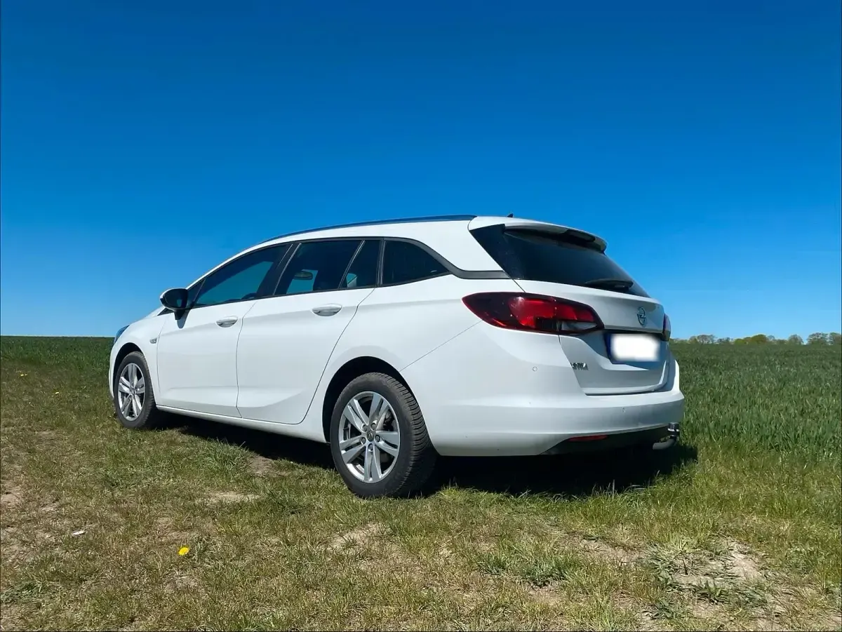 Second-hand Opel Astra 110 CP (80 kW) 2018 Alb Break