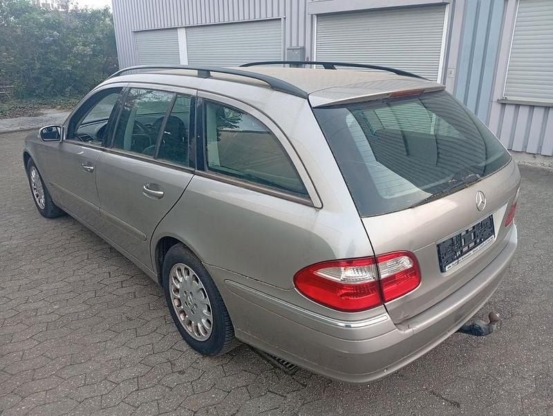 Gebraucht Mercedes E320 Avantgarde 204 PS (150 kW) 2004 Grau Limousine