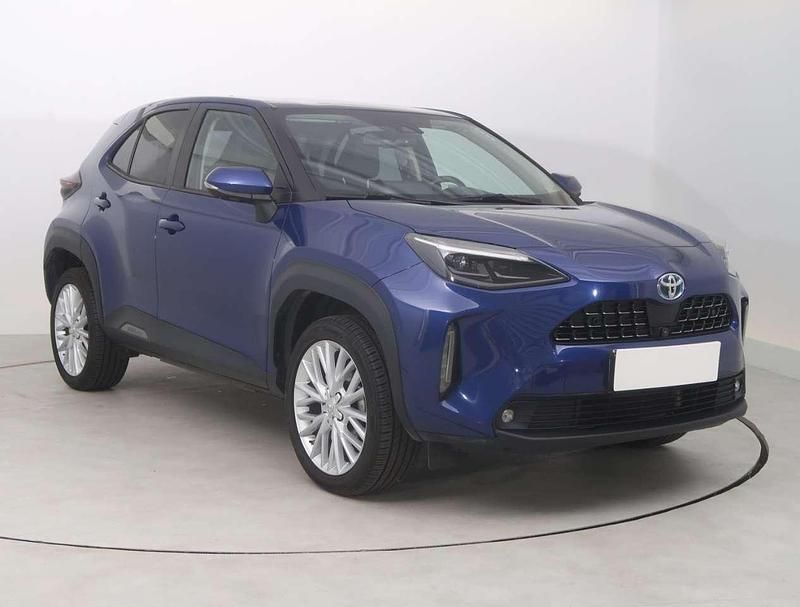 Metallicblau Gebraucht 2021 Toyota Yaris Cross Elegant SUV | 23.490 € (Fairer Preis) - Bild 1/4