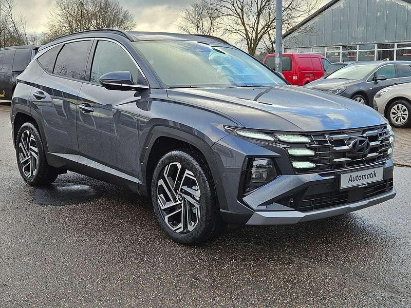 Ecotronic grey (mineraleffekt) Neu 2025 Hyundai Tucson Prime SUV | 36.990 € (Fairer Preis) - Bild 1/4