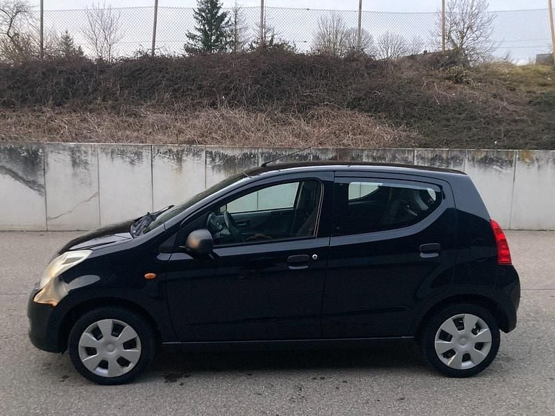 Gebraucht Suzuki Alto 68 PS (50 kW) 2010 Schwarz Kleinwagen