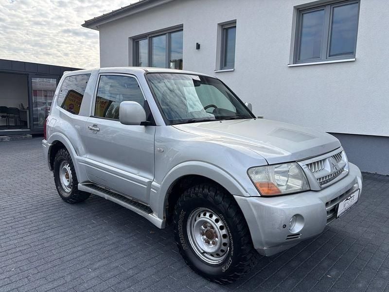 Gebraucht Mitsubishi Pajero Elegance 160 PS (117 kW) 2003 Silber SUV