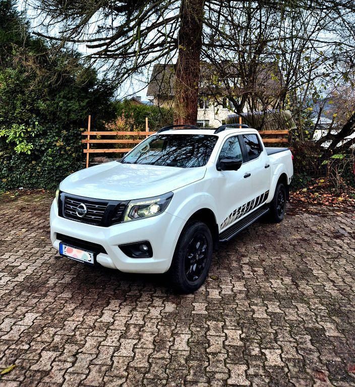 Weiß Gebraucht 2020 Nissan Navara N-Guard Abholung | 28.900 € (Guter Preis) - Bild 1/4