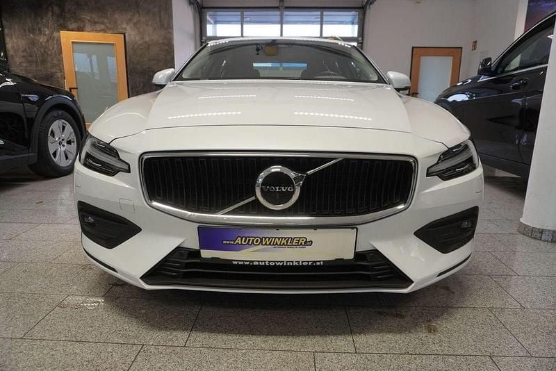 Gebraucht Volvo S60 Core 197 PS (144 kW) 2023 Weiß Limousine