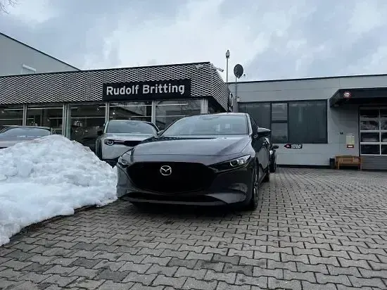 Neu Mazda 3 Center-Line 140 PS (102 kW) 2026 Grau Limousine