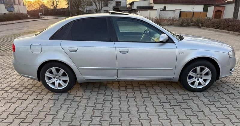 Gebraucht Audi A4 130 PS (95 kW) 2005 Silber Limousine
