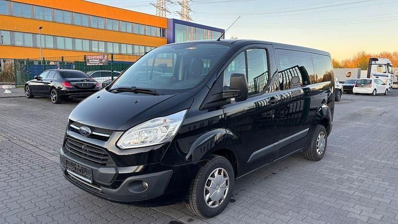Gebraucht Ford Transit Trend 131 PS (96 kW) 2016 Schwarz Kombi