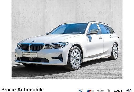 Gebraucht BMW 320 Sport Line 190 PS (139 kW) 2022 Weiß Kombi