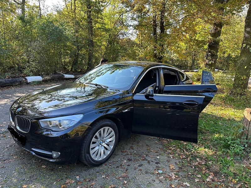 Schwarz Gebraucht 2010 BMW 530 Gran Turismo Coupé | 9.900 € (Superpreis) - Bild 1/4