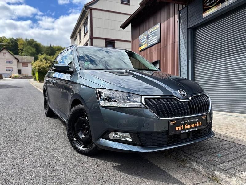 Grau Gebraucht 2019 Skoda Fabia Soleil Kleinwagen | 10.770 € (Fairer Preis) - Bild 1/4