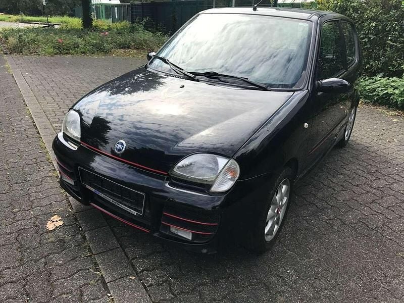 Gebraucht Fiat Seicento 54 PS (39 kW) 2002 Schwarz Kleinwagen