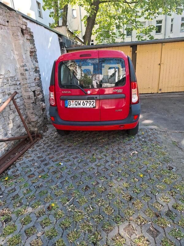 Rot Gebraucht 2007 Dacia Logan Limousine | 1.200 € (Etwas zu teuer) - Bild 1/4