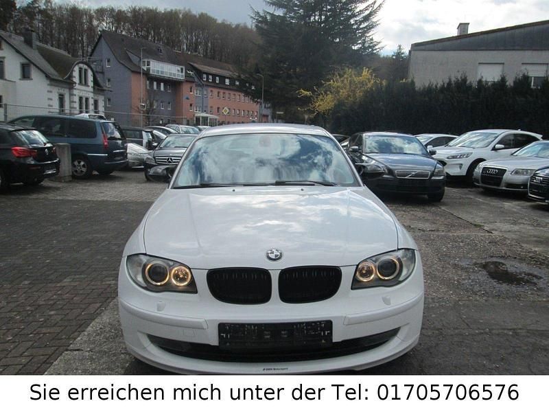Gebraucht BMW 118 Advantage 143 PS (105 kW) 2009 Weiß Kleinwagen