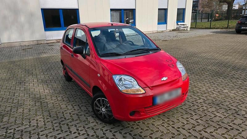 Gebraucht Chevrolet Matiz 50 PS (36 kW) 2010 Rot Kleinwagen