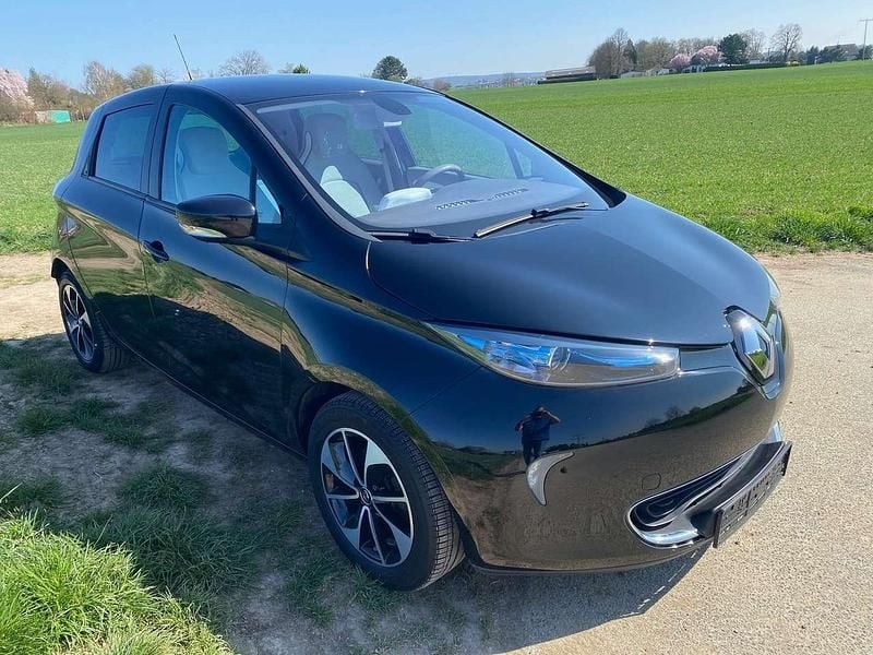 Sternenschwarz Gebraucht 2016 Renault Zoe Zen Kleinwagen | 5.999 € (Guter Preis) - Bild 1/4