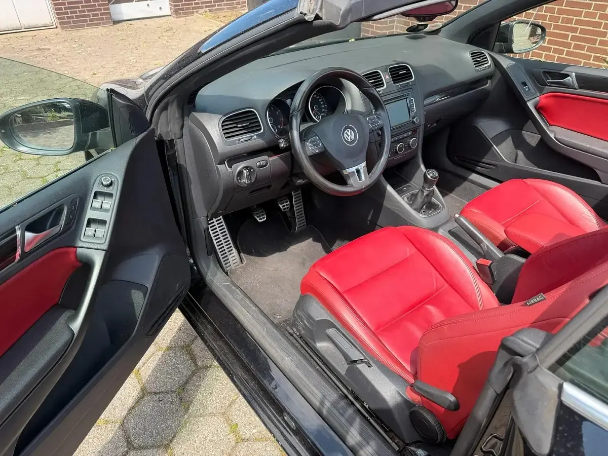 Gebraucht VW Golf Cabriolet 105 PS (77 kW) 2013 Schwarz Cabrio