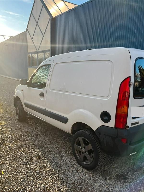 Second-hand Renault Kangoo 84 CP (61 kW) 2005 Alb Monovolum