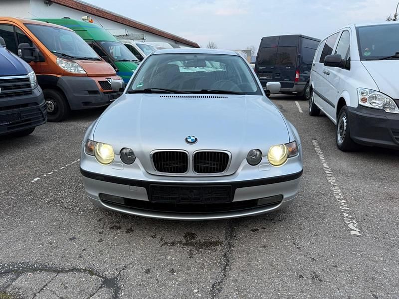 Gebraucht BMW 316 116 PS (85 kW) 2002 Silber Coupé