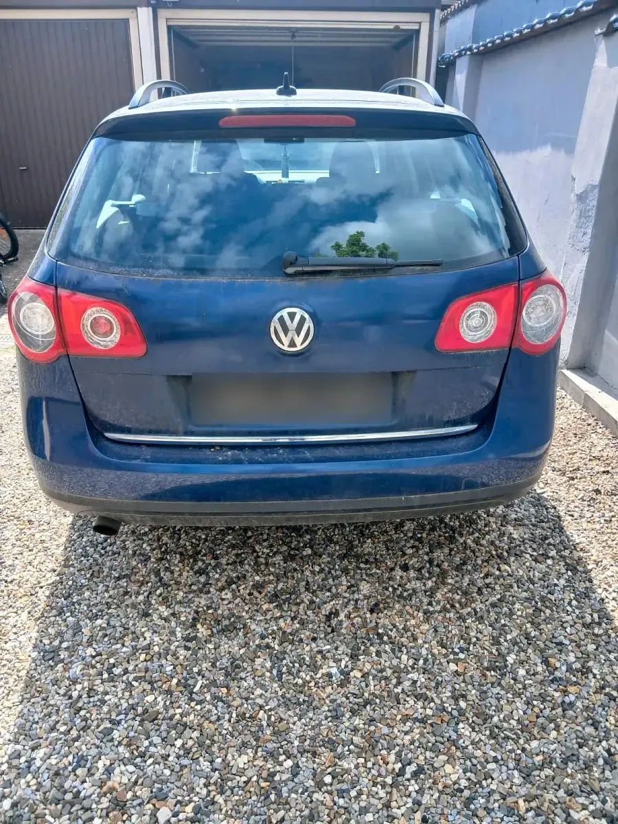 Gebraucht VW Passat 122 PS (89 kW) 2008 Blau Kombi