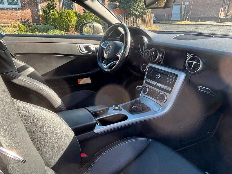 Gebraucht Mercedes SLC180 156 PS (114 kW) 2017 Cabrio