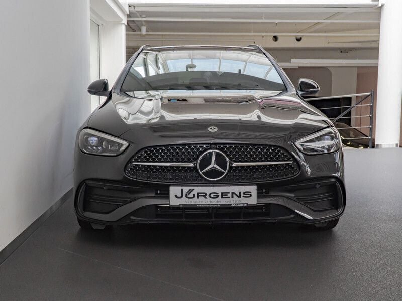 Gebraucht Mercedes C300 AMG 265 PS (194 kW) 2024 Schwarz metalliclack obsidians Kombi