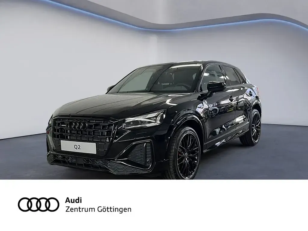 Neu Audi Q2 Competition 190 PS (139 kW) 2026 Schwarz SUV